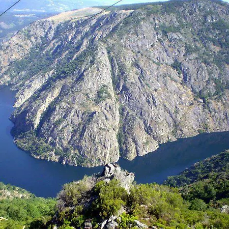 Konukevi Ardora Puebla de Trives